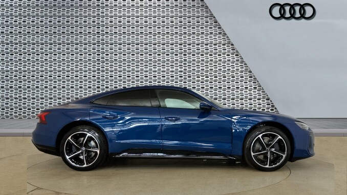 Audi e-tron GT 370kW 105kWh Quattro 4dr Auto Electric Saloon - Image 4
